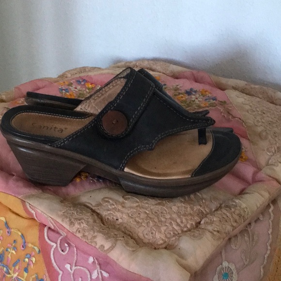 sanita sandals